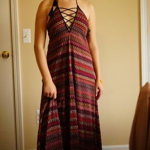 Retro 70’s flowy evening dress